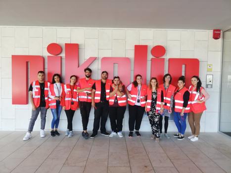El alumnado del programa Aprender Trabajando de la Fundacin Secretariado Gitano en Huesca realizan una visita a la Plataforma Logstica PLAZA, Pikoln e Ikea