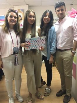 Da especial en la Fundacin Secretariado Gitano en Badajoz con la graduacin de Yali, alumna Promociona 
