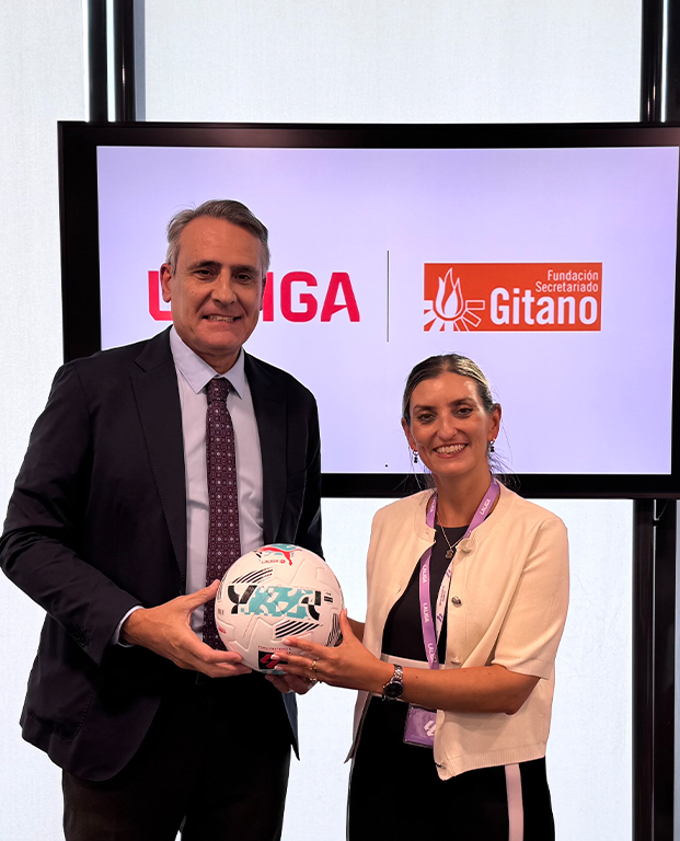 Firmamos un convenio de colaboración con LALIGA para prevenir y erradicar los discursos de odio y el acoso en todas sus formas
