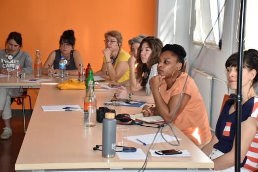 La ONG francesa Apprentis d’Auteuil conoce los programas de la Fundacin Secretariado Gitano para mejorar las competencias digitales de la juventud gitana