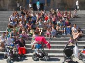 Excursi d’estiu al Tibidabo, amb les famlies del Programa Gitanos de l’Est de FSG-Catalunya: molt ms que una sortida